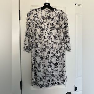 Jade black and white long sleeved dress